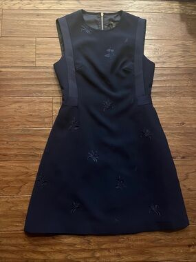 Ted Baker Embroidered Sleeveless Shift Dress in Navy Size 2